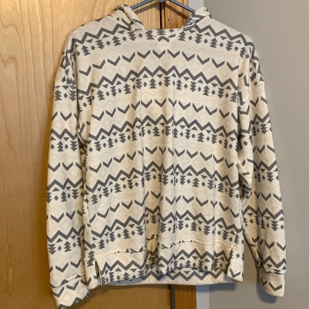 Pullover hoodie